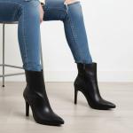 Siyah Siyah Yandan Fermuarlı İnci Topuklu Kadın Bot