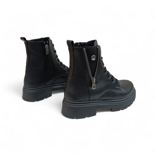 Siyah Fermuar Bağcık Detaylı Kadın Bot