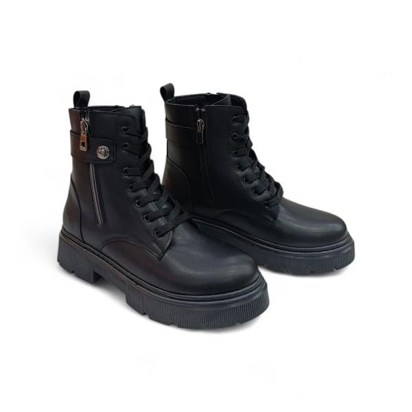 Siyah Kemer Bağcıkl Detaylı Yandan Fermuarlı Kadın Kısa Bot