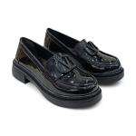 Siyah Rugan V toka Detaylı Kadın Loafer