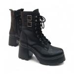 Siyah Toka Detaylı Bağcıklı Yandan Fermuarlı Topuklu Kadın Bot