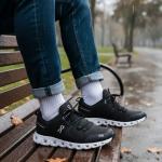 On Cloud Siyah Taban Beyaz