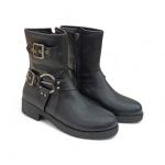 Siyah Metal Toka Detaylı Yandan Fermuarlı Kadın Bot