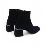 Siyah Süet Kısa Topuklu Yandan Fermuarlı Galvaniz Ökçe Kadın Bot