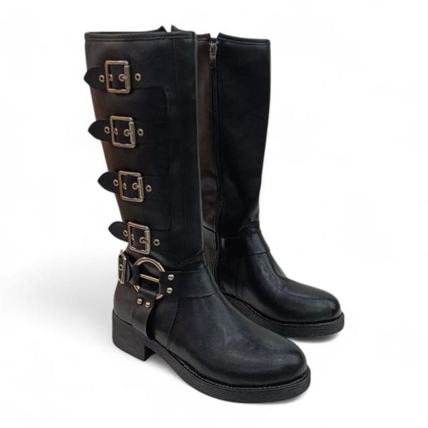 Siyah Toka Detaylı Yandan Fermuarlı Kadın Çizme