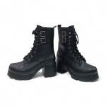 Siyah Toka Detaylı Bağcıklı Yandan Fermuarlı Topuklu Kadın Bot